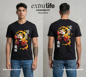 Cazadores de la Noche | El Corazon Ardiente #01170 - Playera Standard Fit | Deep Black - Foto en modelo