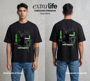 Cazadores de la Noche | El Viento sin Piedad #01179 - Playera Oversized Premium | Deep Black - Foto en modelo