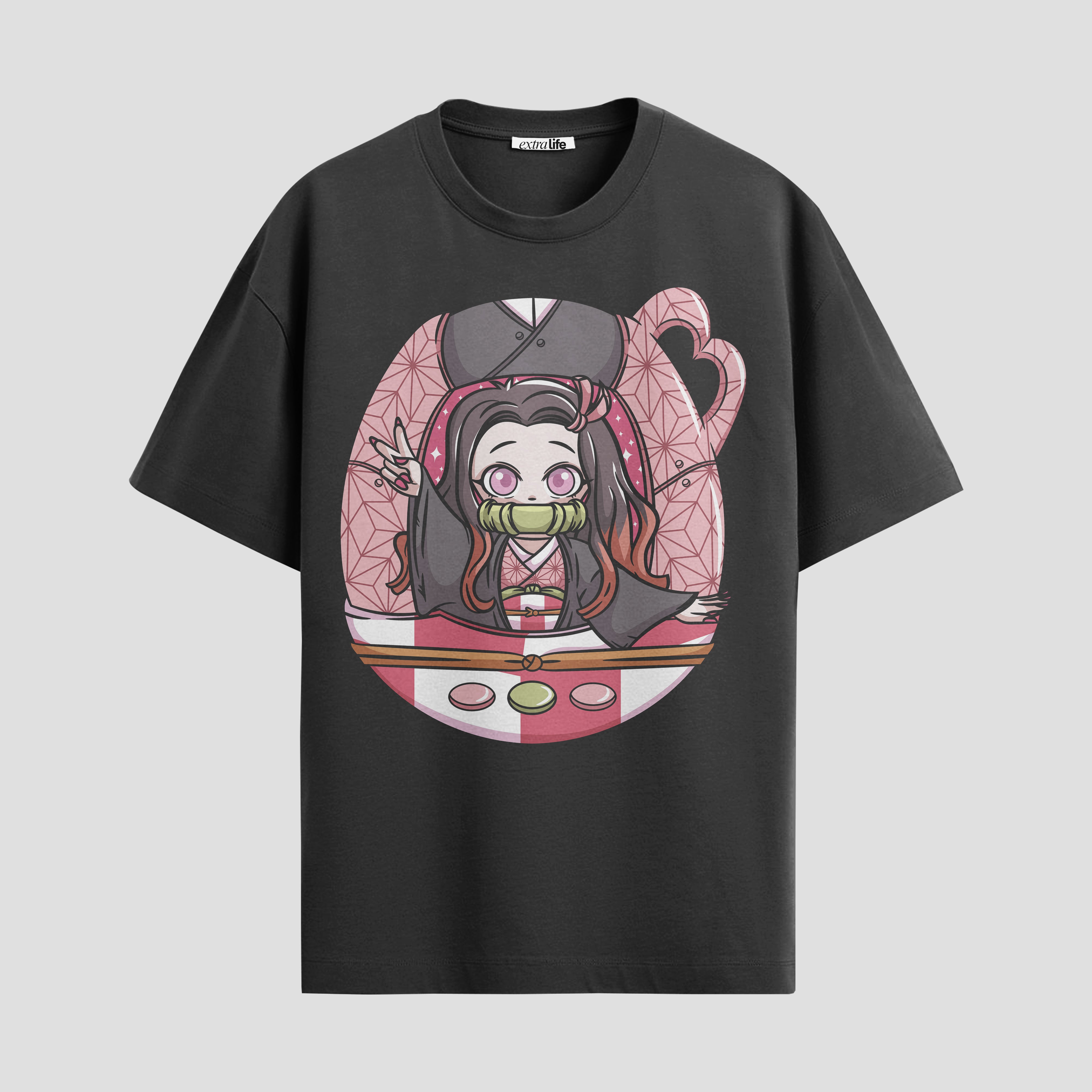 Playera urbana de anime y gaming ExtraLife MX, corte Standard Fit unisex ligero y transpirable en color Deep Black y Pure White, ropa de uso diario para gym y casual.
