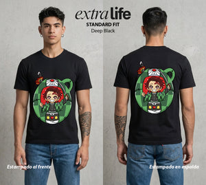 Cazadores de la Noche | El Cazador del Agua Tamagotchi #01197 - Playera Standard Fit | Deep Black - Foto en modelo