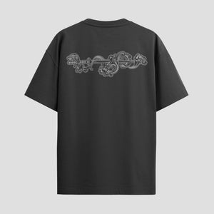 Playera urbana de anime y gaming ExtraLife MX, corte Standard Fit unisex ligero y transpirable en color Deep Black y Pure White, ropa de uso diario para gym y casual.