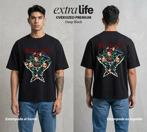 Cazadores de la Noche | La Determinacion del Cazador #01214 - Playera Oversized Premium | Deep Black - Foto en modelo