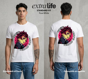 Cazadores de la Noche | El Cazador del Bien #01220 - Playera Standard Fit | Pure White - Foto en modelo
