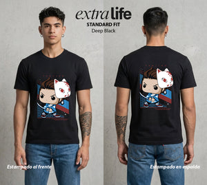 Cazadores de la Noche | El Cazador del Agua Pop Art #01224 - Playera Standard Fit | Deep Black - Foto en modelo