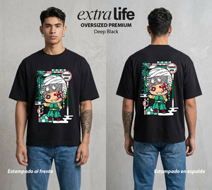 Cazadores de la Noche | Flamboyante y Letal #01239 - Playera Oversized Premium | Deep Black - Foto en modelo