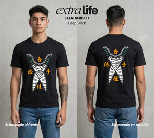 Cazadores de la Noche | El Estilo del Pilar #01242 - Playera Standard Fit | Deep Black - Foto en modelo