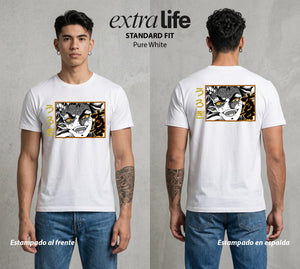 Cazadores de la Noche | El Ultrasonido del Mal #01258 - Playera Standard Fit | Pure White - Foto en modelo