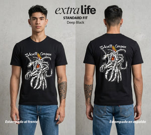El Mundo Digital | La Calavera del Pirata Calavera #01321 - Playera Standard Fit | Deep Black - Foto en modelo