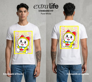 El Bolsillo del Futuro | Doraemon Dorami #01337 - Playera Standard Fit | Pure White - Foto en modelo