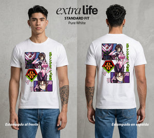 Unidad de Combate | La Cuarta Piloto #01417 - Playera Standard Fit | Pure White - Foto en modelo