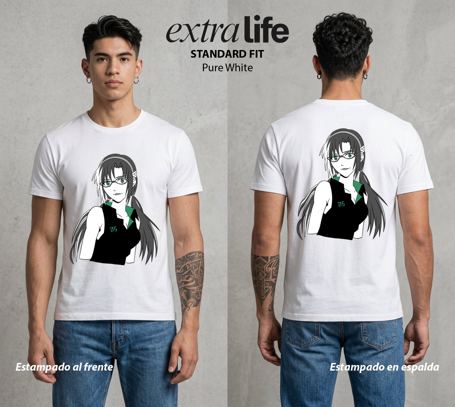 Unidad de Combate | La Cuarta del EVA #01418 - Playera Standard Fit | Pure White - Foto en modelo