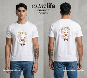El Viaje sin Fin | La Elfa del Largo Viaje Chibi #01465 - Playera Standard Fit | Pure White - Foto en modelo