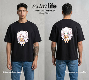 El Viaje sin Fin | La Maga del Olvido Chibi #01466 - Playera Oversized Premium | Deep Black - Foto en modelo
