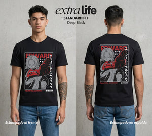 El Precio de la Alquimia | La Equivalencia del Filo #01480 - Playera Standard Fit | Deep Black - Foto en modelo