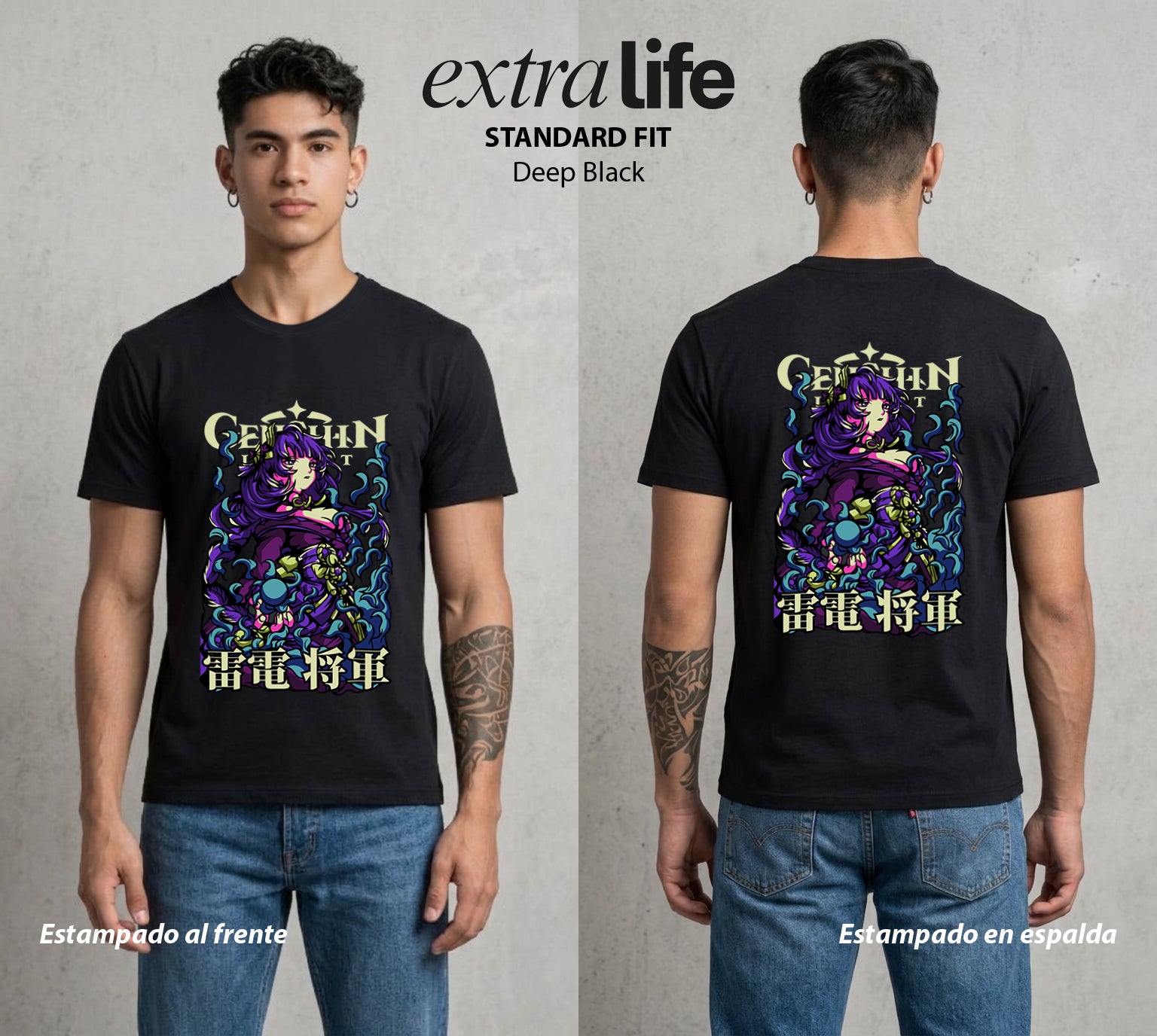 Los Viajeros del Teyvat | El Shogun del Eterno #01523 - Playera Standard Fit | Deep Black - Foto en modelo