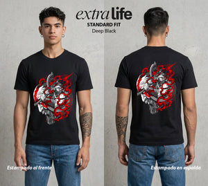 La Colera de los Dioses | La Batalla del Cosmos #01538 - Playera Standard Fit | Deep Black - Foto en modelo