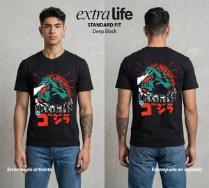 El Rey de los Monstruos | El Kaiju del Bien #01544 - Playera Standard Fit | Deep Black - Foto en modelo