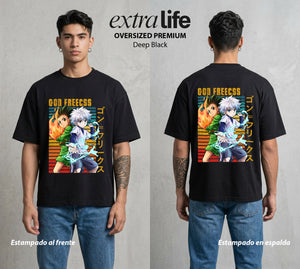 La Prueba del Cazador | El Cazador Natural #01556 - Playera Oversized Premium | Deep Black - Foto en modelo