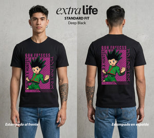 La Prueba del Cazador | La Alegria del Cazador #01565 - Playera Standard Fit | Deep Black - Foto en modelo