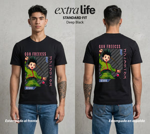 La Prueba del Cazador | La Naturaleza del Bien #01569 - Playera Standard Fit | Deep Black - Foto en modelo