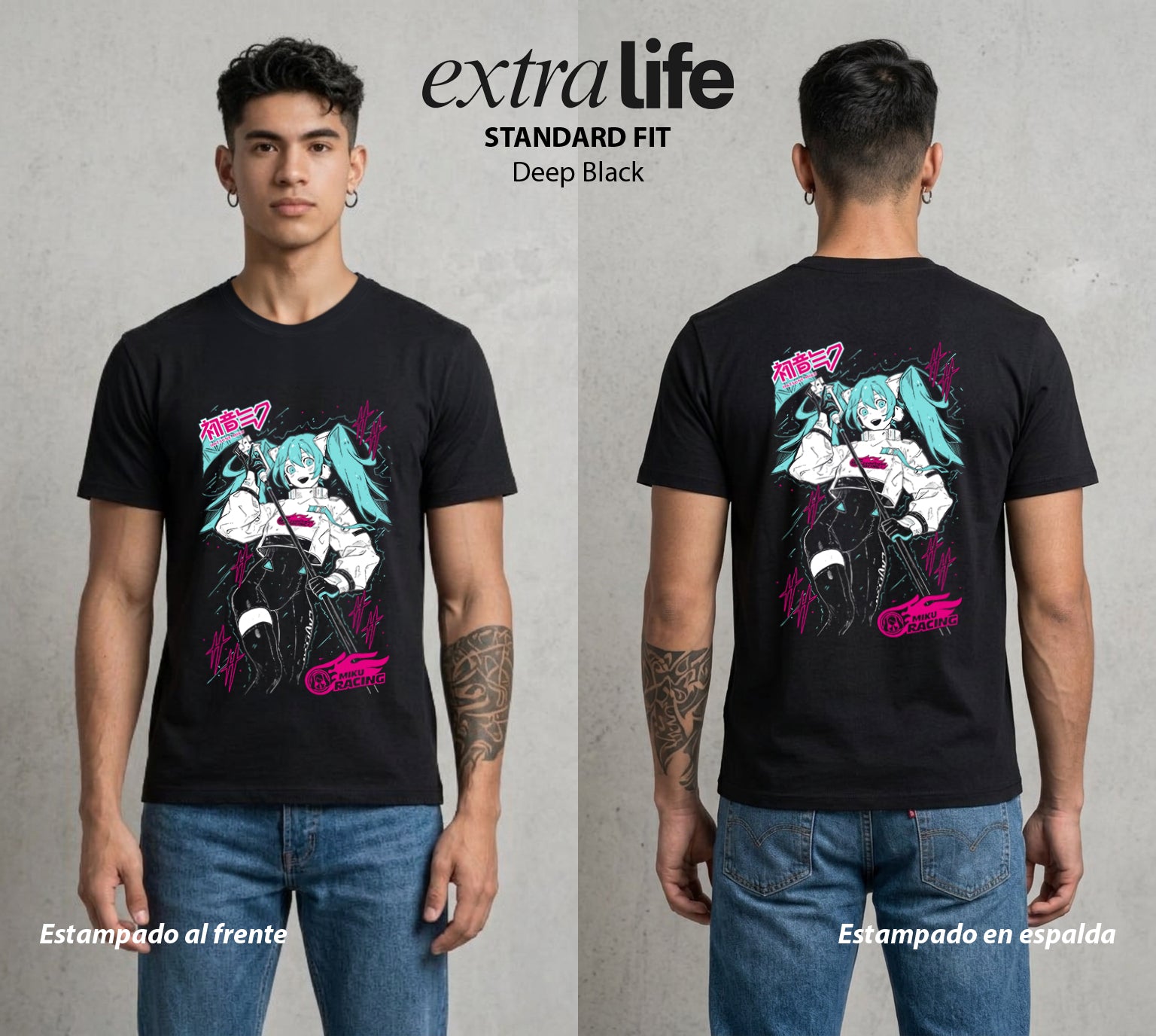 La Voz Vocaloid | Hatsune Miku #01630 - Playera Standard Fit | Deep Black - Foto en modelo