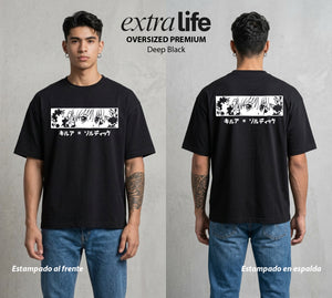 La Prueba del Cazador | El Mejor Amigo del Bien #01713 - Playera Oversized Premium | Deep Black - Foto en modelo