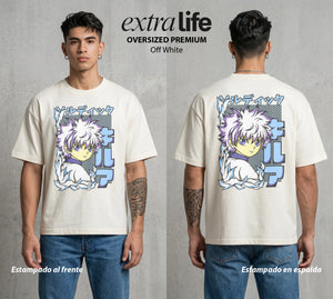La Prueba del Cazador | El Asesino del Rayo #01718 - Playera Oversized Premium | Off White - Foto en modelo
