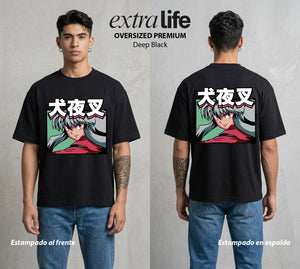 El Medio Demonio | La Tessaiga del Bien #01733 - Playera Oversized Premium | Deep Black - Foto en modelo