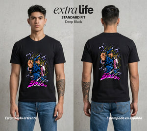 La Extrana Aventura | El Caminante Estelar #01771 - Playera Standard Fit | Deep Black - Foto en modelo