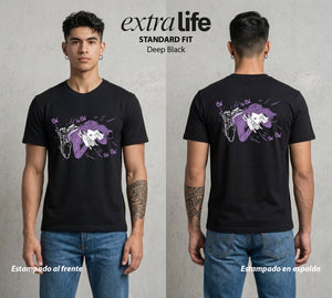 La Extrana Aventura | La Doble Personalidad #01782 - Playera Standard Fit | Deep Black - Foto en modelo