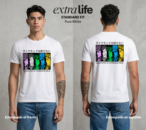La Extrana Aventura | El Diamante Inquebrantable #01786 - Playera Standard Fit | Pure White - Foto en modelo