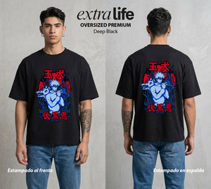 El Arte de las Maldiciones | Las Diez Sombras #01819 - Playera Oversized Premium | Deep Black - Foto en modelo