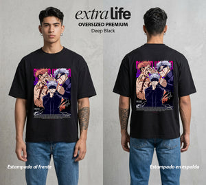 El Arte de las Maldiciones | El Rey de las Maldiciones #01854 - Playera Oversized Premium | Deep Black - Foto en modelo