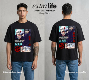El Arte de las Maldiciones | Ojos del Universo #01855 - Playera Oversized Premium | Deep Black - Foto en modelo
