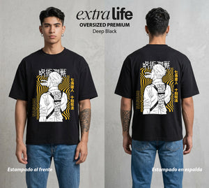 El Arte de las Maldiciones | Nueve a Cinco y Mas #01897 - Playera Oversized Premium | Deep Black - Foto en modelo