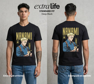 El Arte de las Maldiciones | El Hombre de Corbata #01900 - Playera Standard Fit | Deep Black - Foto en modelo