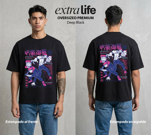 El Arte de las Maldiciones | El Recipiente del Rey #01949 - Playera Oversized Premium | Deep Black - Foto en modelo