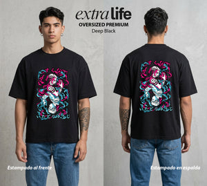 El Arte de las Maldiciones | Fuerza de Voluntad #01950 - Playera Oversized Premium | Deep Black - Foto en modelo