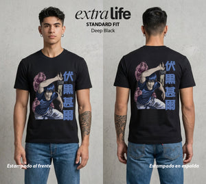 El Arte de las Maldiciones | La Fuerza Pura #01958 - Playera Standard Fit | Deep Black - Foto en modelo
