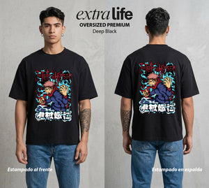 El Arte de las Maldiciones | El Recipiente del Rey #01964 - Playera Oversized Premium | Deep Black - Foto en modelo
