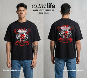 El Arte de las Maldiciones | Dedos del Rey #01970 - Playera Oversized Premium | Deep Black - Foto en modelo