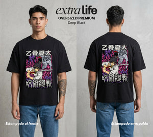 El Arte de las Maldiciones | La Maldicion Invertida #01977 - Playera Oversized Premium | Deep Black - Foto en modelo