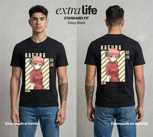 El Samurai sin Trabajo | La Guerrera del Viento #02004 - Playera Standard Fit | Deep Black - Foto en modelo
