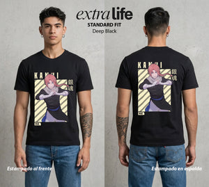 El Samurai sin Trabajo | El Guerrero Alien #02058 - Playera Standard Fit | Deep Black - Foto en modelo
