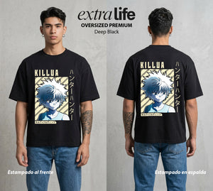 La Prueba del Cazador | El Heredero del Filo #02076 - Playera Oversized Premium | Deep Black - Foto en modelo