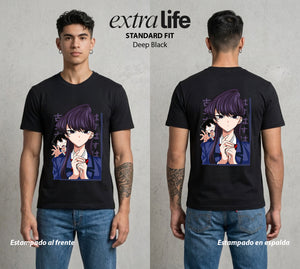 Cien Amigos | El Silencio del Alma #02113 - Playera Standard Fit | Deep Black - Foto en modelo
