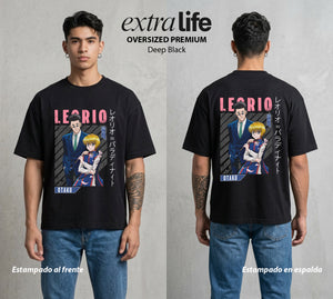 La Prueba del Cazador | El Amigo del Bien #02150 - Playera Oversized Premium | Deep Black - Foto en modelo