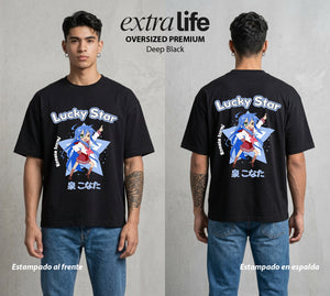 La Vida Otaku | La Otaku por Excelencia #02163 - Playera Oversized Premium | Deep Black - Foto en modelo