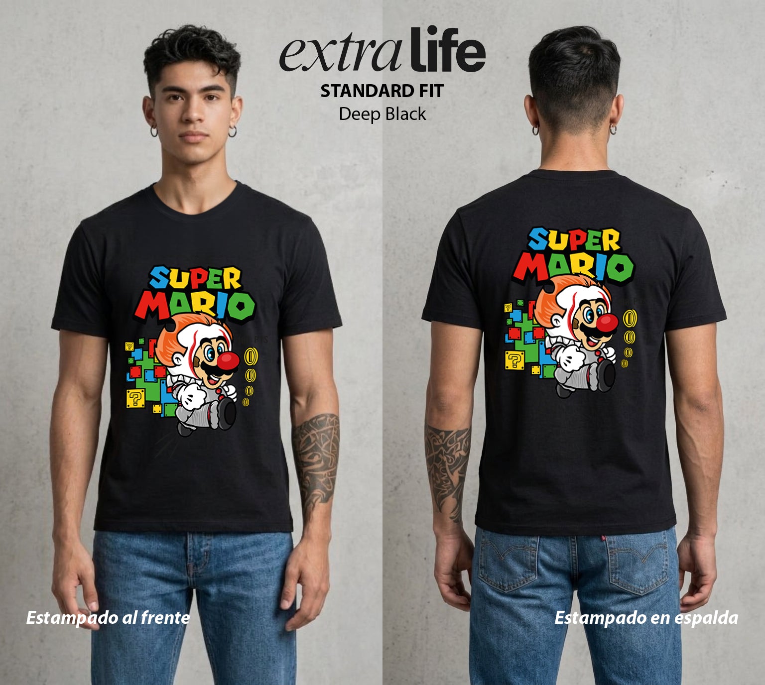 El Reino del Fontanero | El Viajero del Reino #02207 - Playera Standard Fit | Deep Black - Foto en modelo