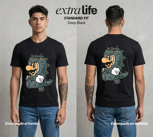 El Reino del Fontanero | El Campeon del Hongo #02227 - Playera Standard Fit | Deep Black - Foto en modelo